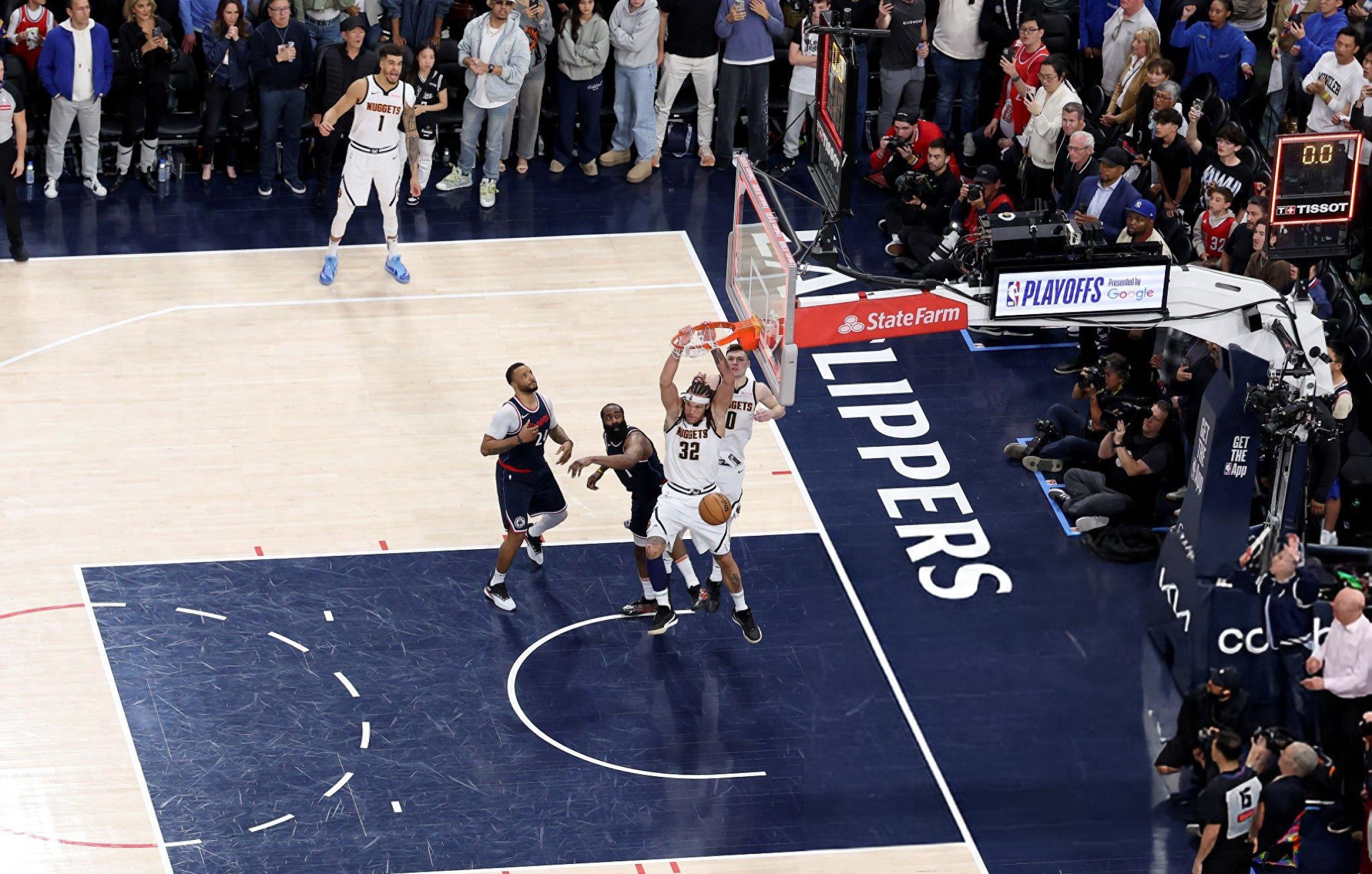 NBA季后赛开始，勇士对阵快船